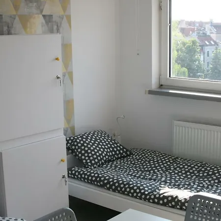Hostel Studio Nad Dachami Olsztyna *